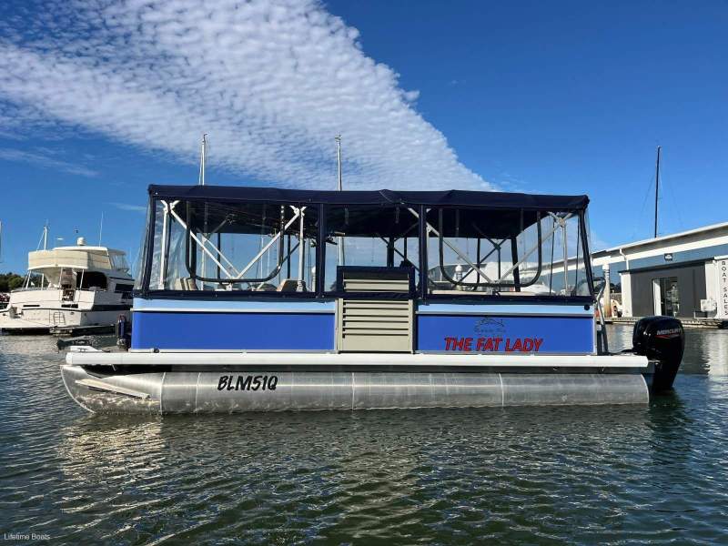 Runaway Bay Pontoon Boats 22 Tri Hull o	Engine: Mercury 115HP 4 stroke petrol o	Hours: O