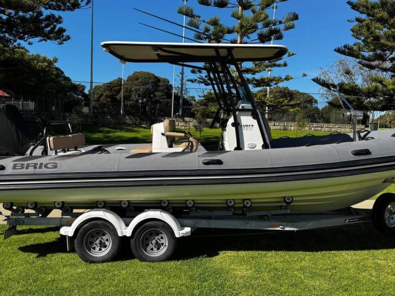 Brig Navigator 730 Highly Optioned - only 161hrs - Includes Trailer