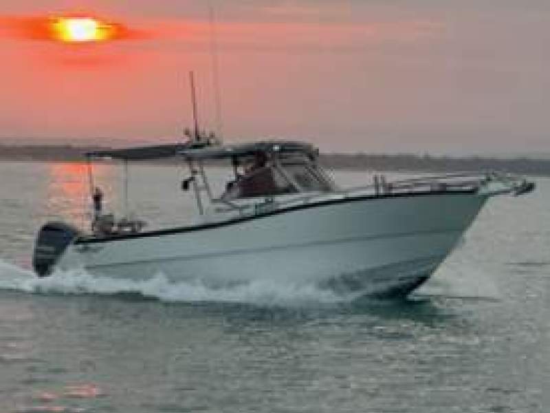Bayshore Boats 680 Centre Console walkaround