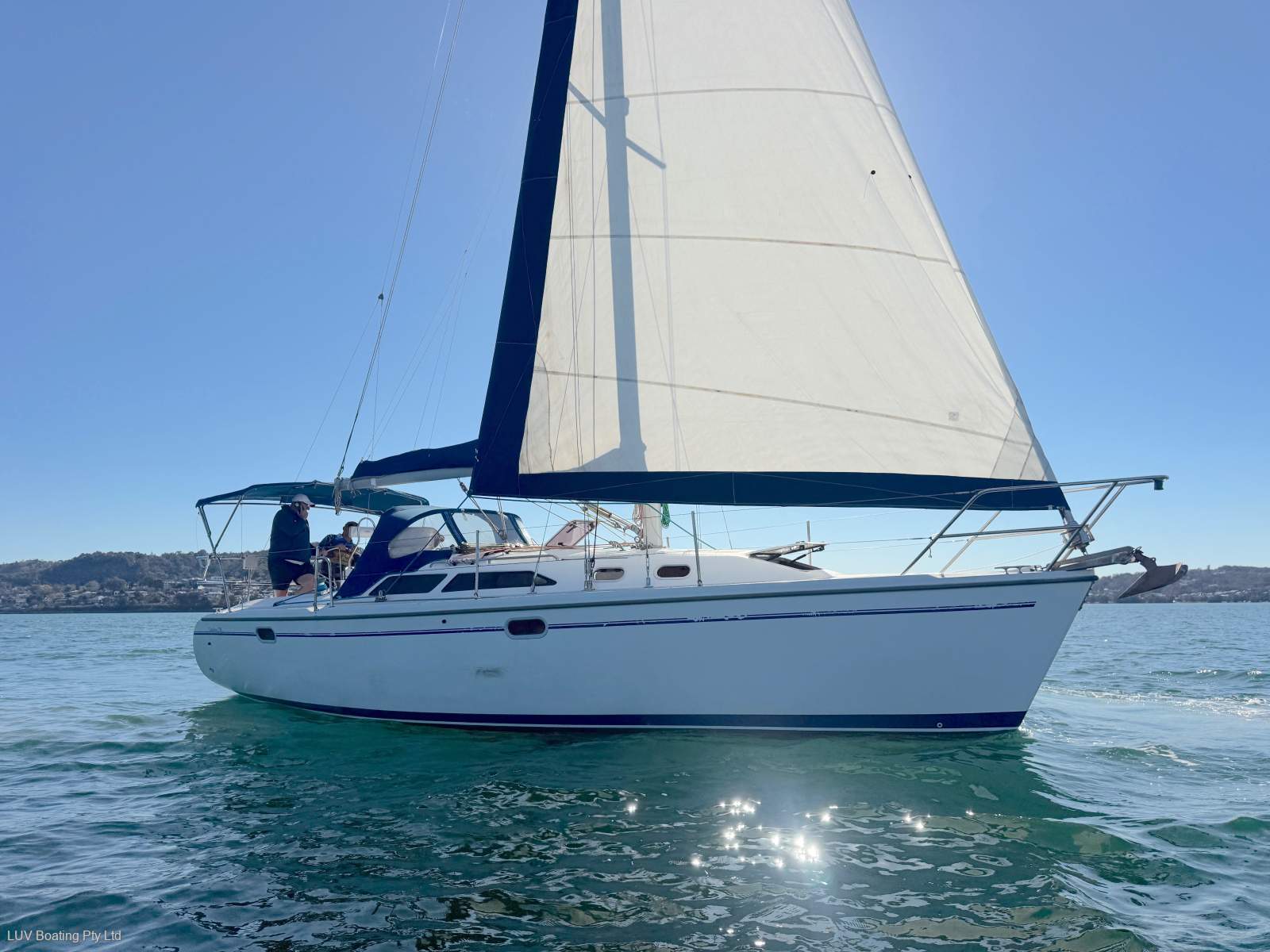 Catalina 320