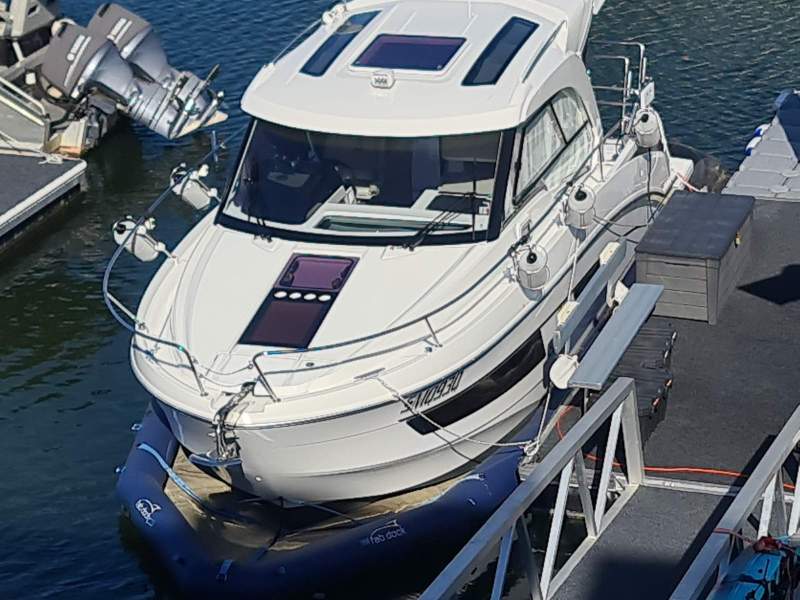 Beneteau Antares 9.0 OB Family Cruiser
