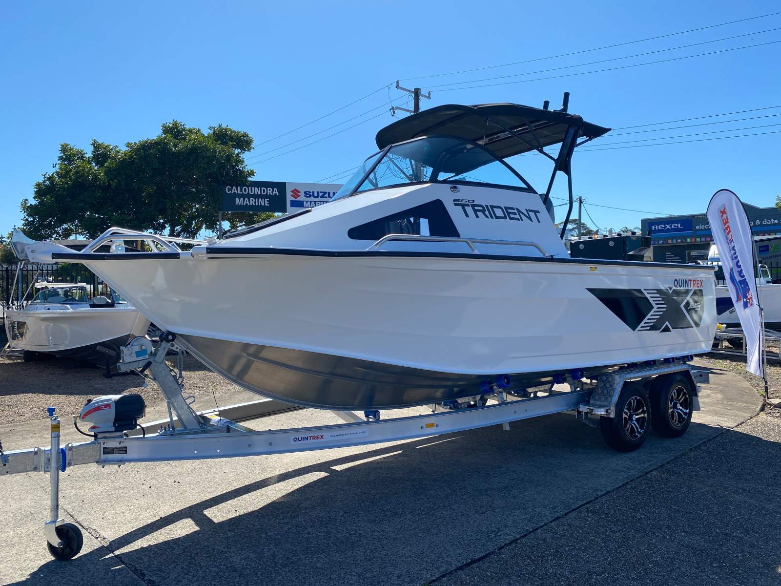 New Quintrex 660 Trident