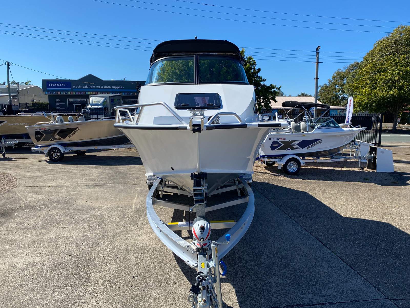 New Quintrex 660 Trident