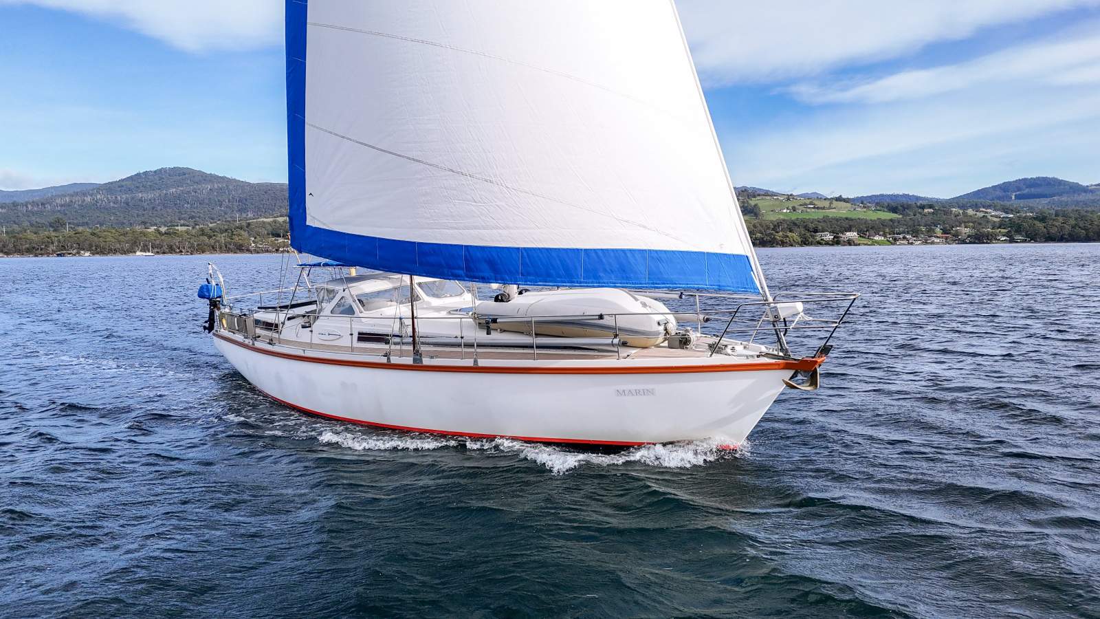 Amel Santorin PREMIUM BLUE WATER CRUISER!