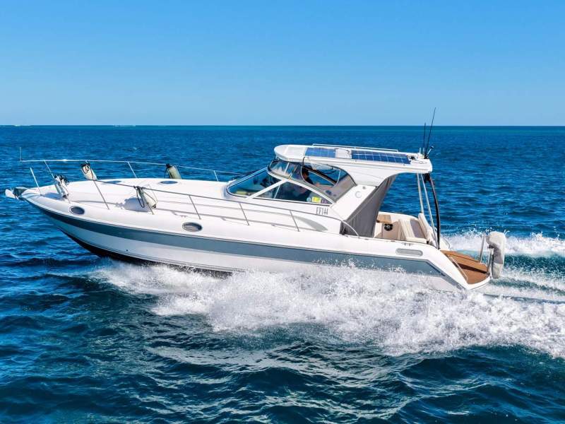 Gulf Craft Ambassador 36 - Exceptional Condition