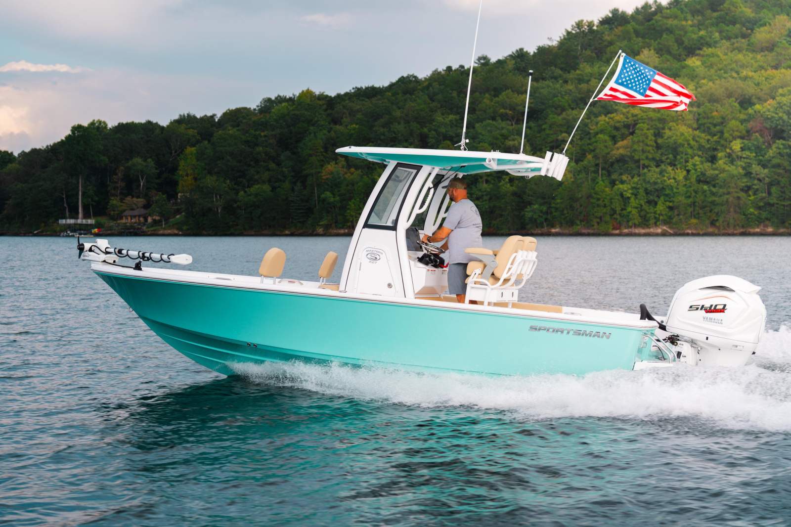 Sportsman Masters 227 Bay Boat