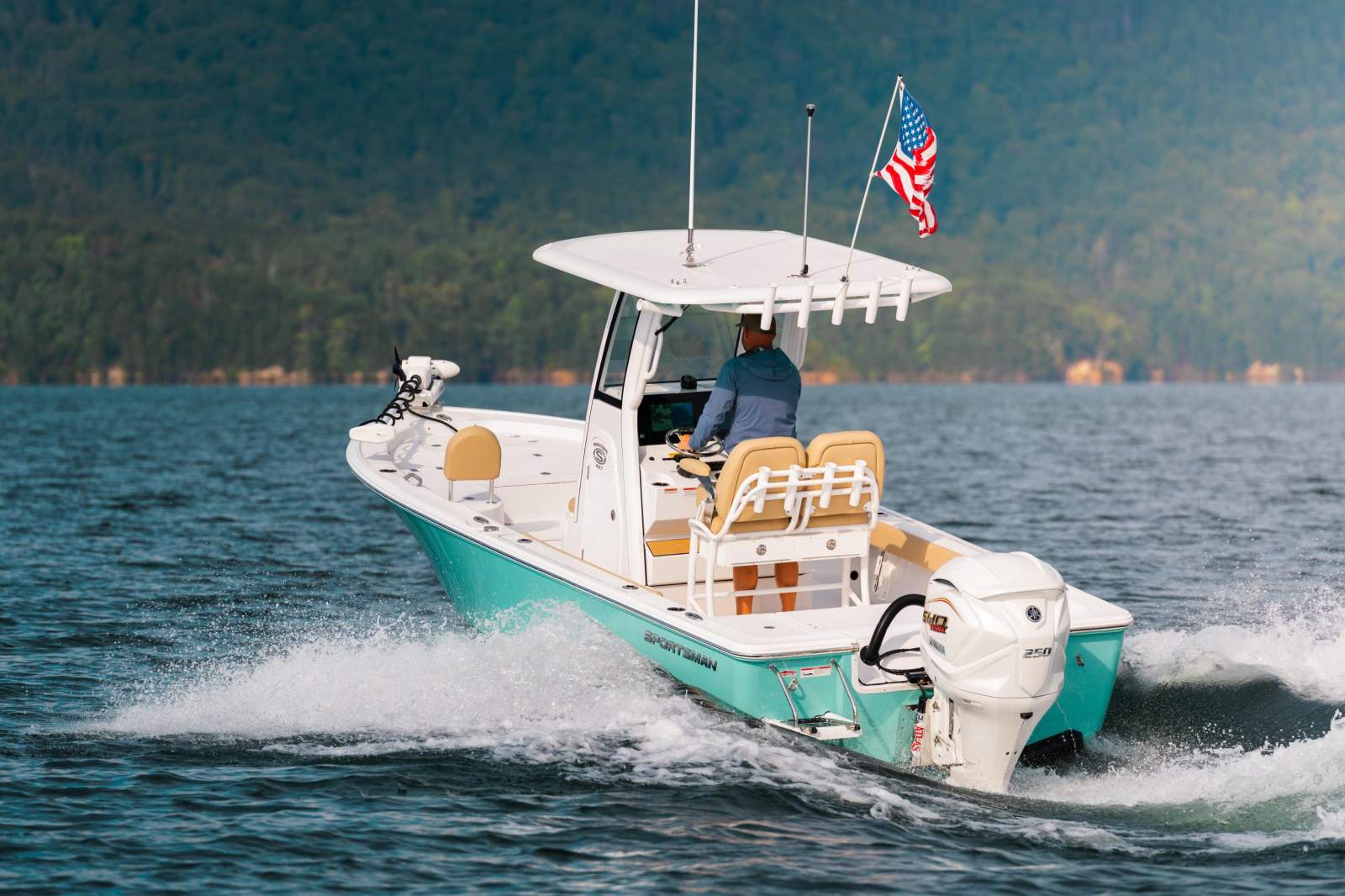 Sportsman Masters 227 Bay Boat
