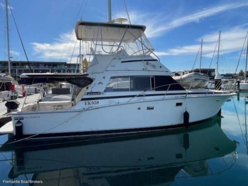Bertram 38 Flybridge Cruiser