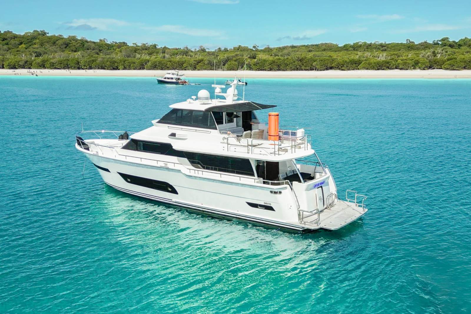 Horizon Yacht V72 | FREMANTLE DELIVERY INCLUDED
