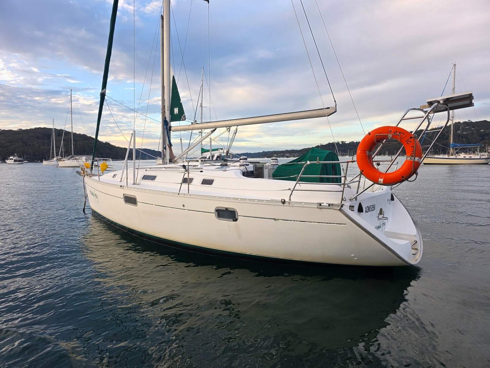 Beneteau Oceanis 351
