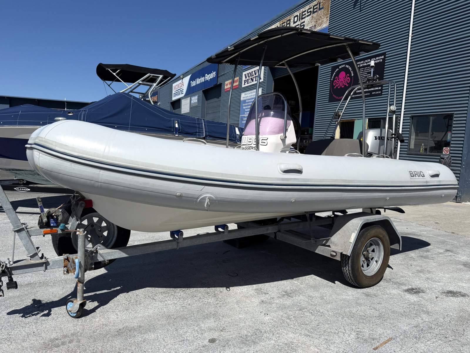 Brig F450 - Includes trailer!