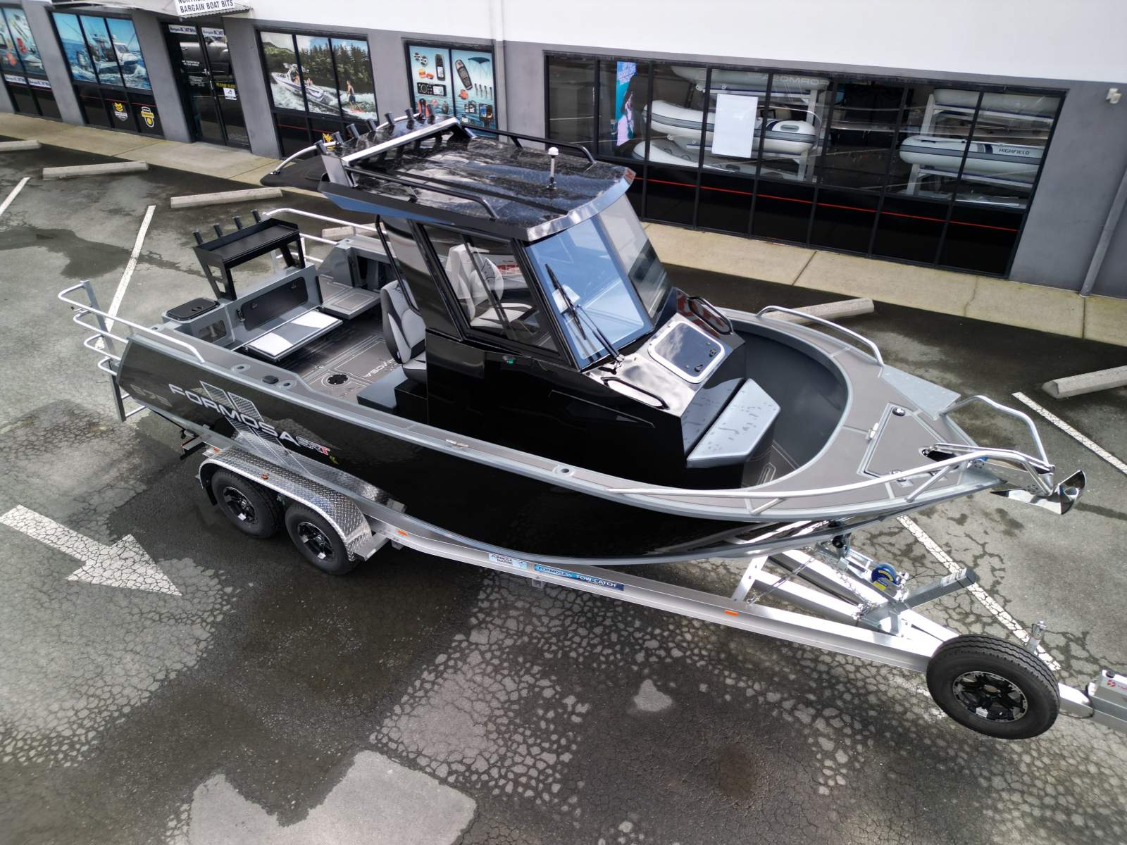 New Formosa SRT 675 Enc Centre Cabin On order