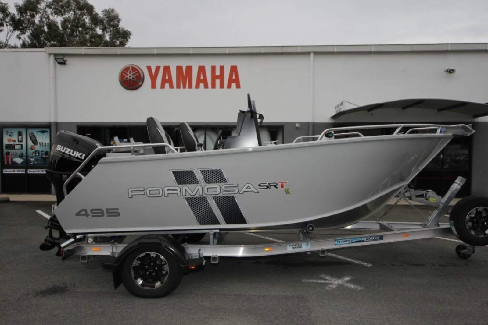 Formosa 495 SRT Side Console Available now