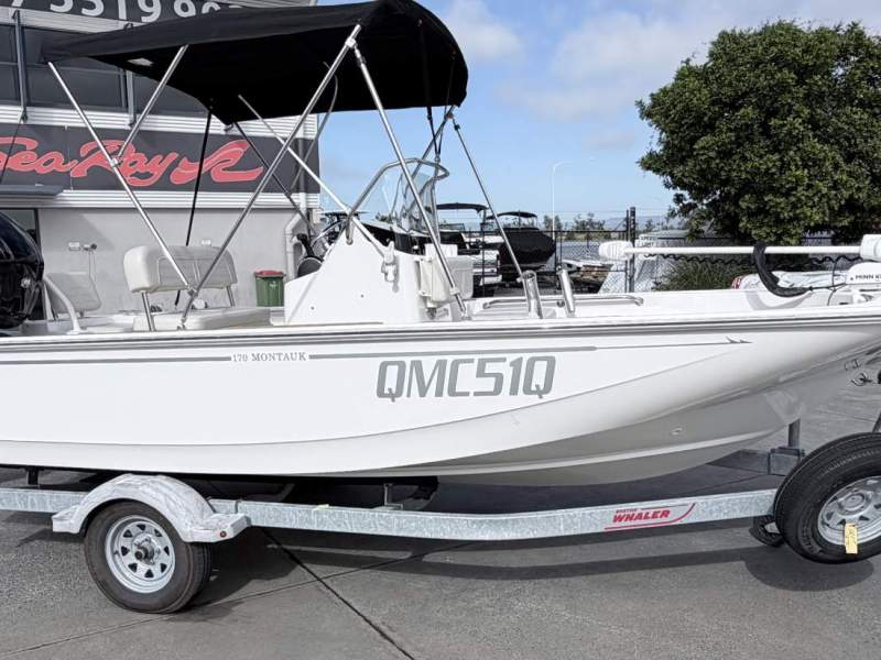 Boston Whaler 170 Montauk Centre Console
