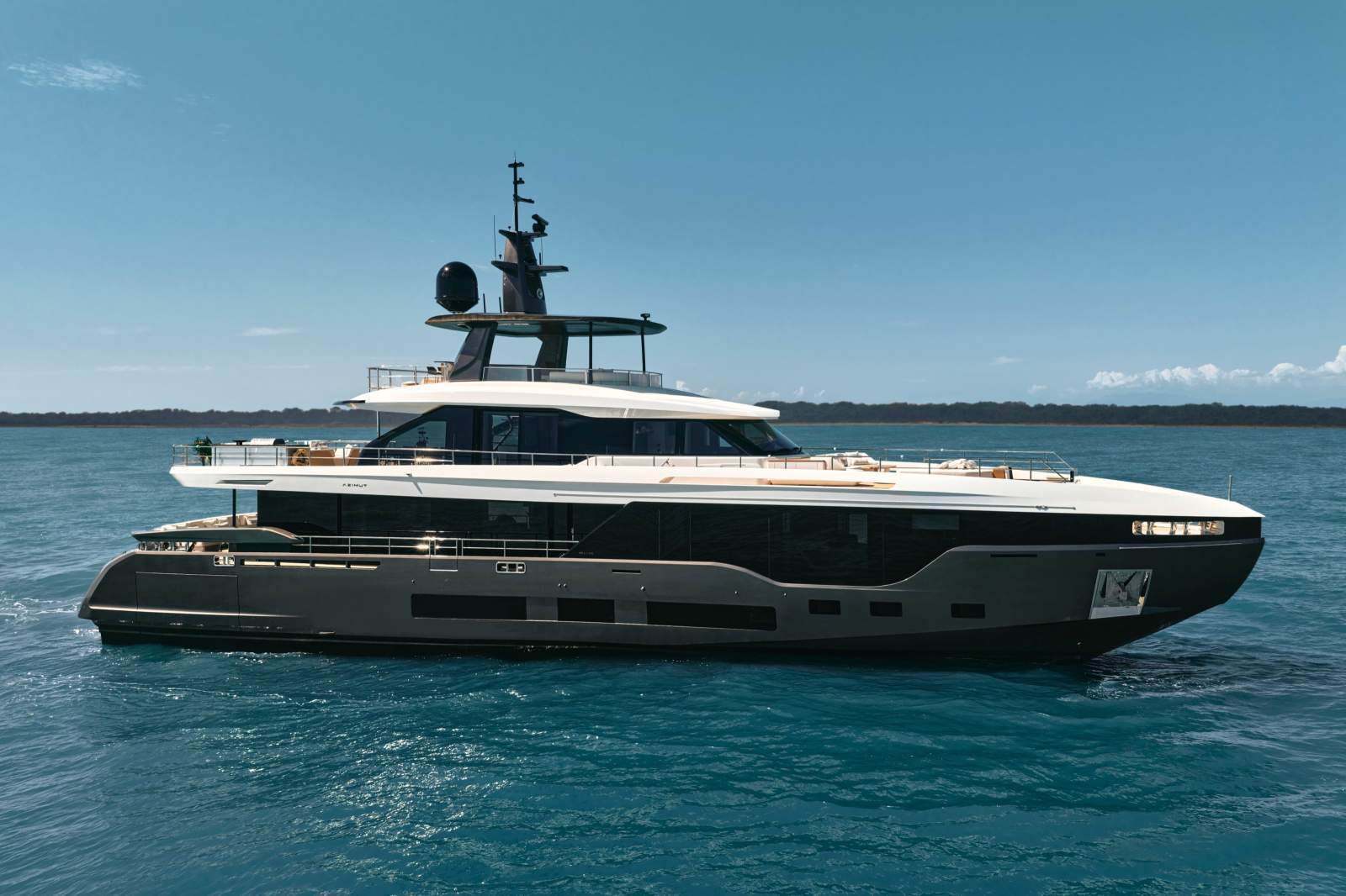Azimut Grande 36