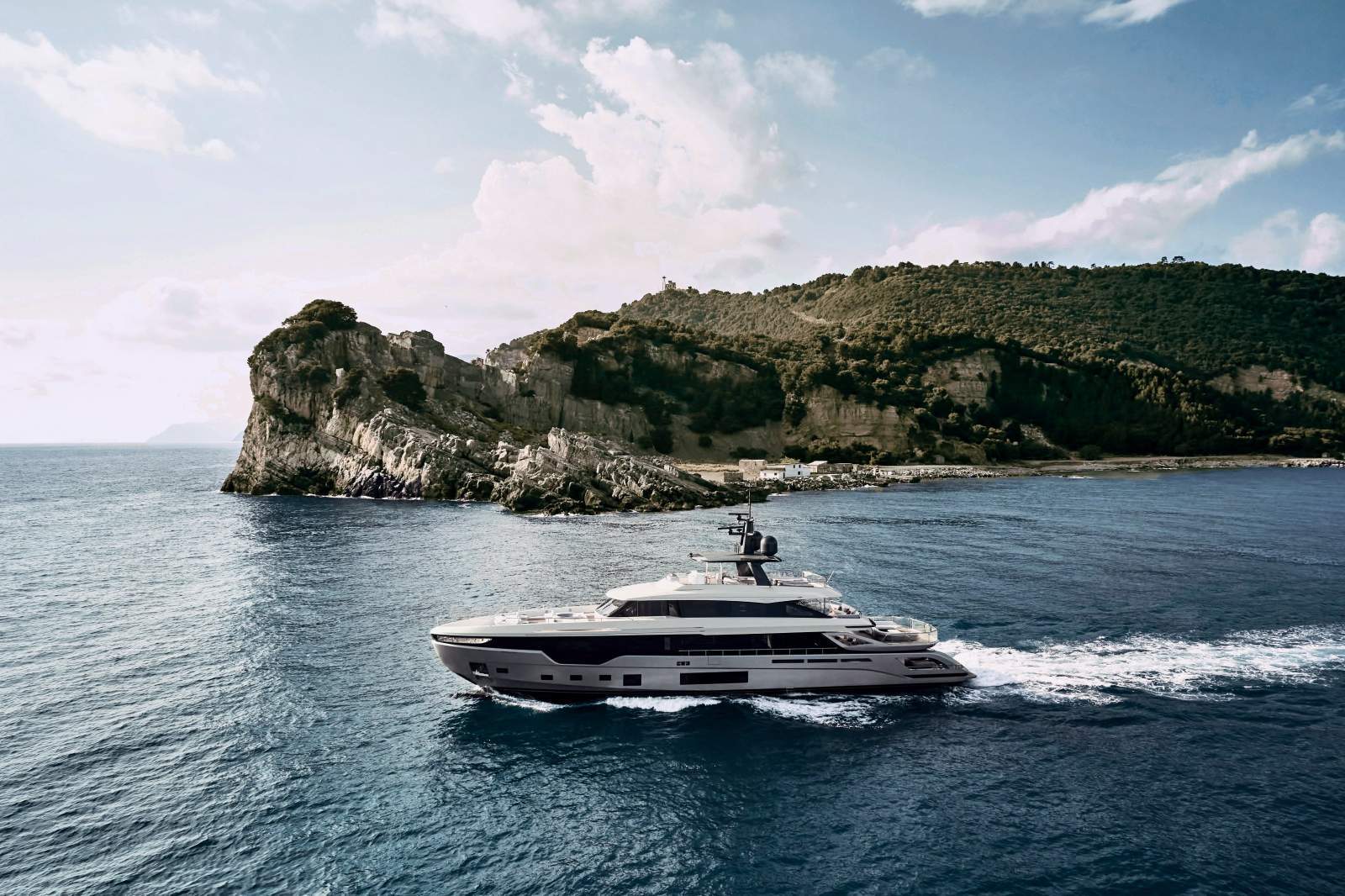 Azimut Grande Trideck