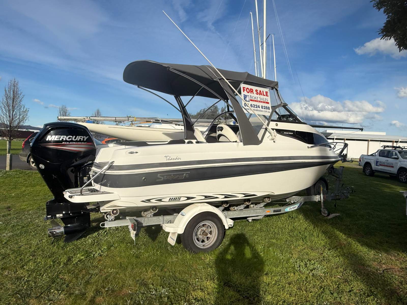 Stejcraft 580 Islander Enclosed Deluxe - Only 142 Engine Hours