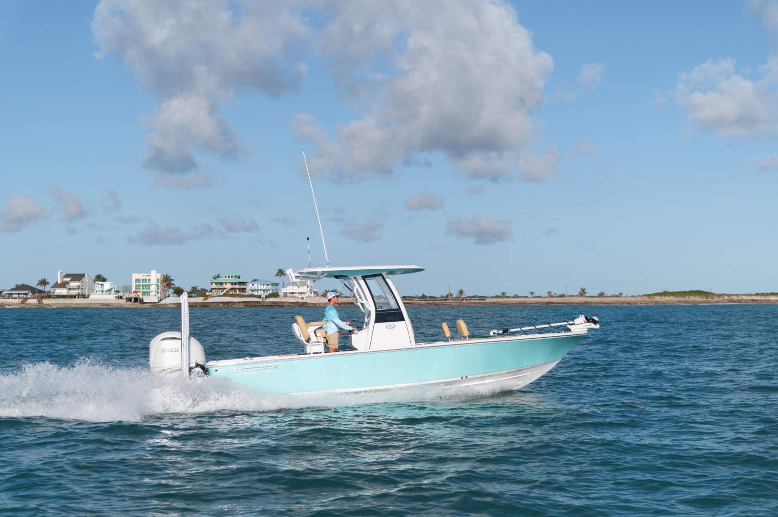 Sportsman Masters 247 Bay Boat