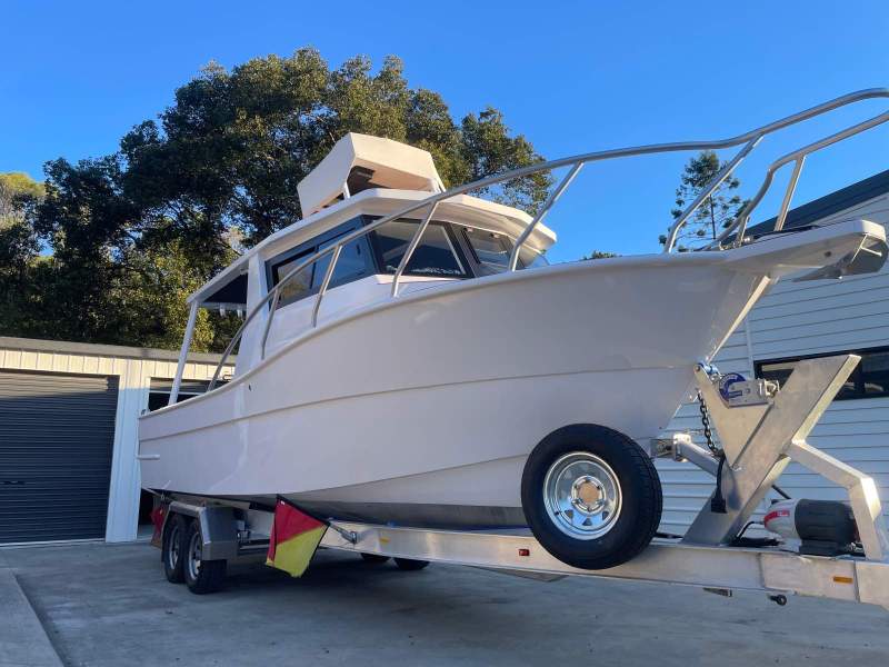 Niche Marine 7.7m Enclosed Cabin