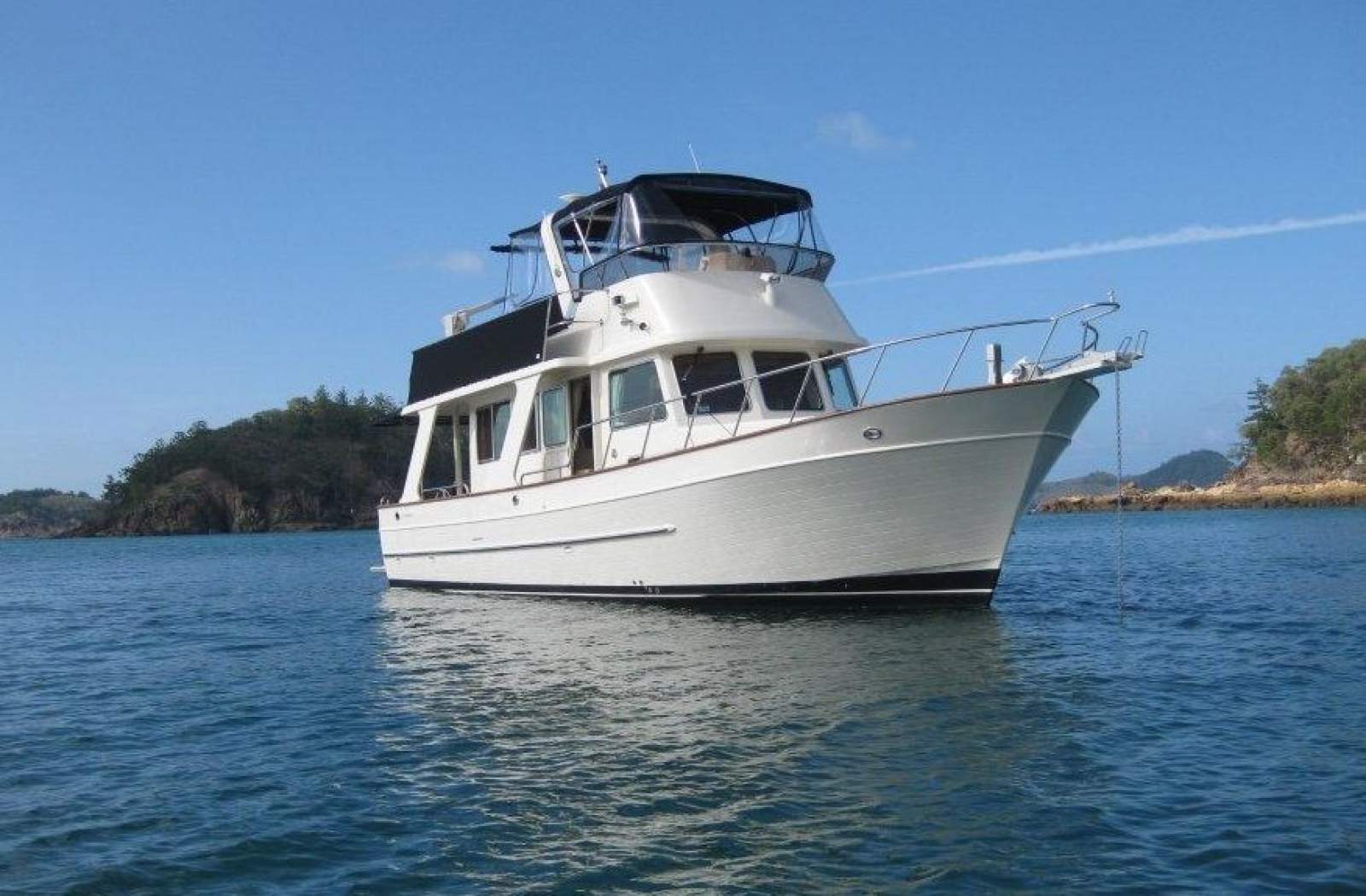 Clipper Heritage 40 Classic Flybridge Cruiser