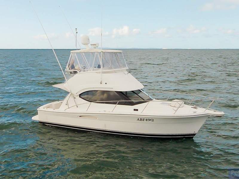 Riviera 33 Flybridge