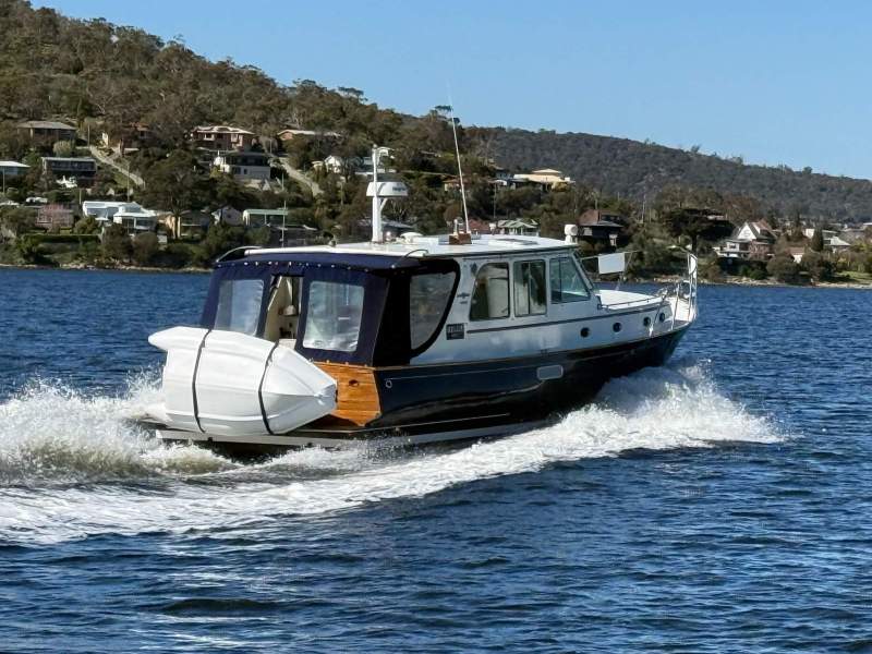 Halvorsen 38 Gourmet Cruiser - 2003 "Belle"