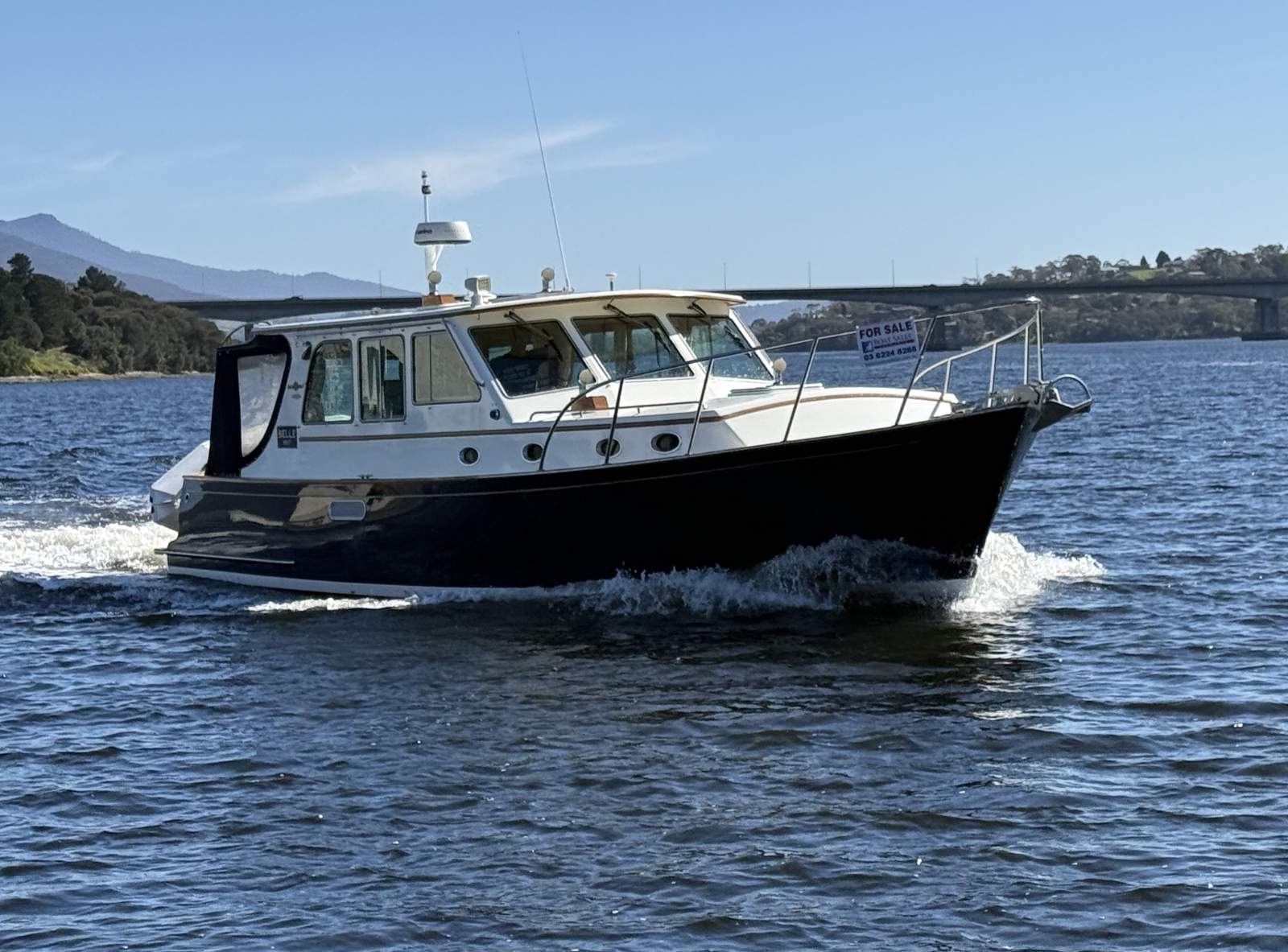 Halvorsen 38 Gourmet Cruiser - 2003 "Belle"