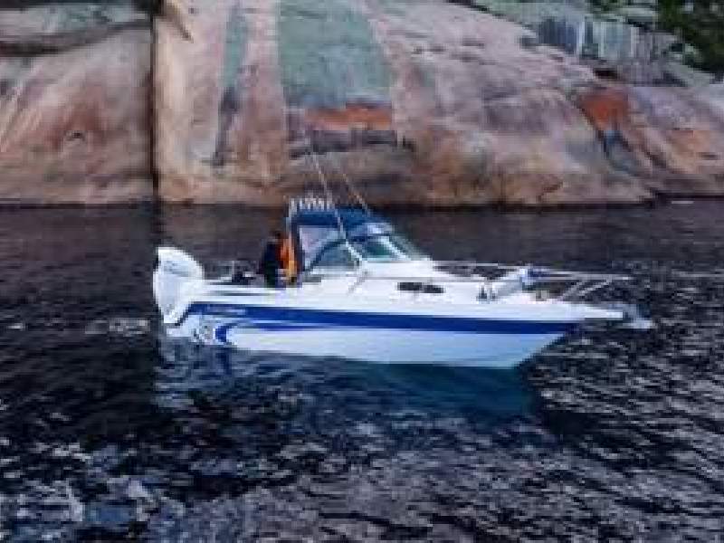 Haines Hunter 680 Patriot
