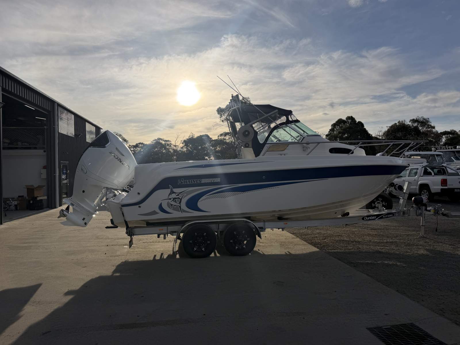 Haines Hunter 680 Patriot