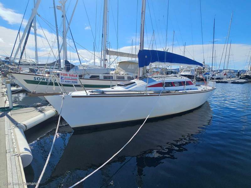 Kaufman 33 Club Racer Cruiser