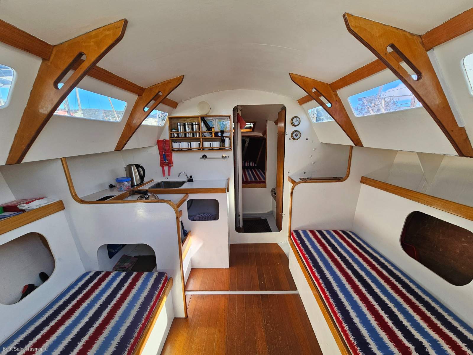 Kaufman 33 Club Racer Cruiser