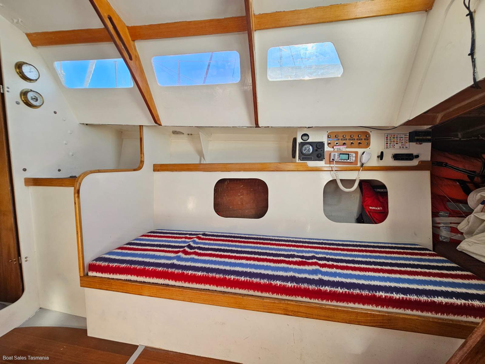 Kaufman 33 Club Racer Cruiser