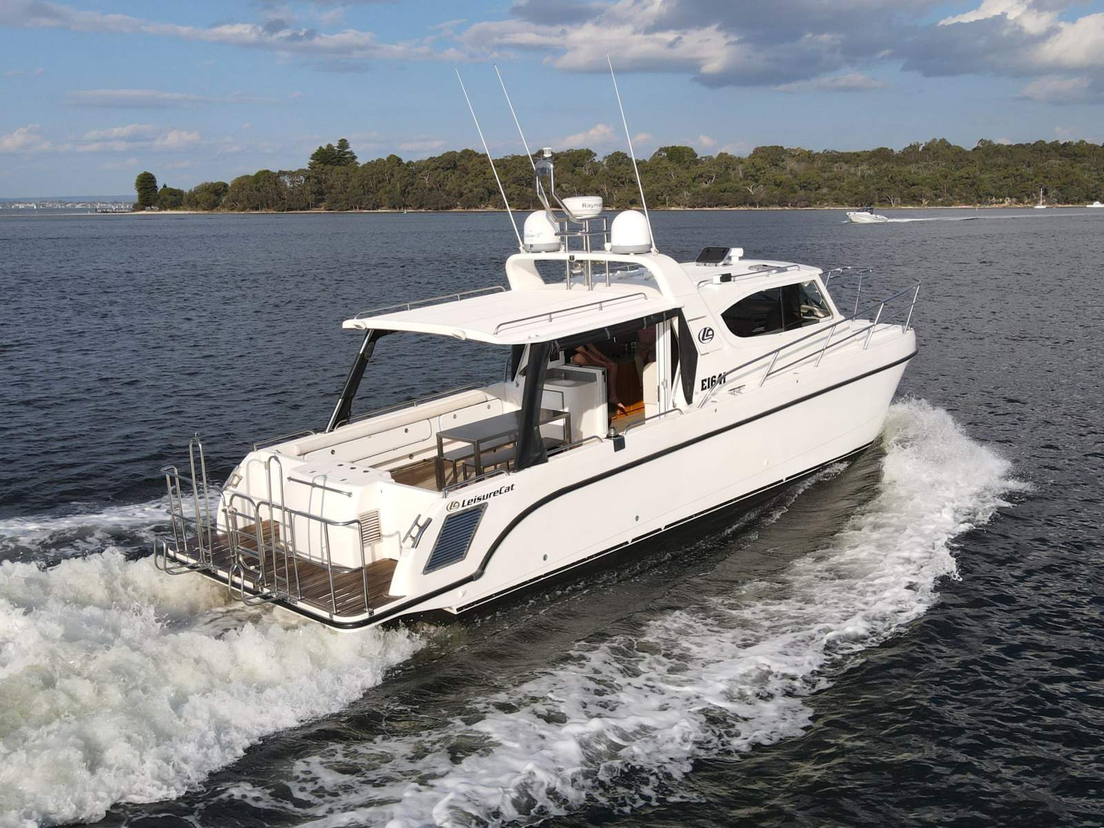 Leisurecat 3500 Deepwater