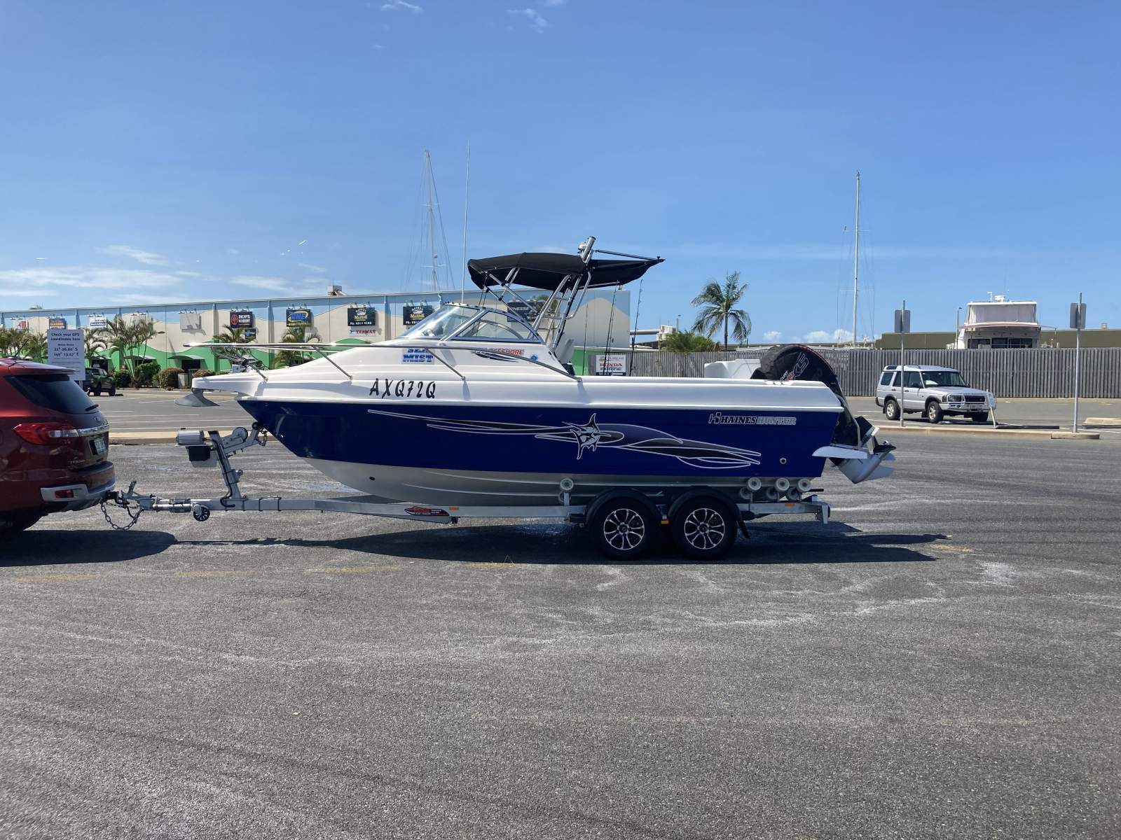 Haines Hunter 595 Offshore renowned deep V offshore sea boat