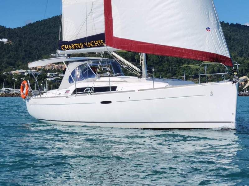 Beneteau Oceanis 37.1 Very innovative design.