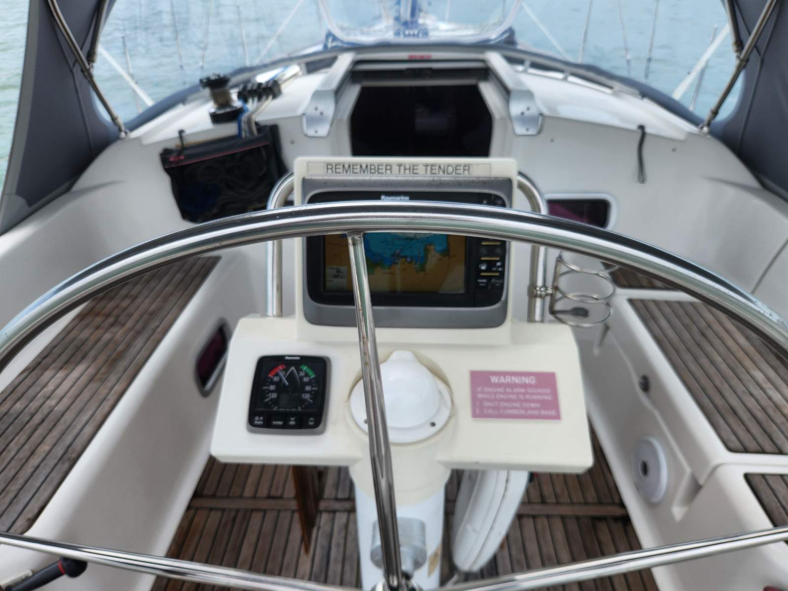 Beneteau Oceanis 37.1 Very innovative design.