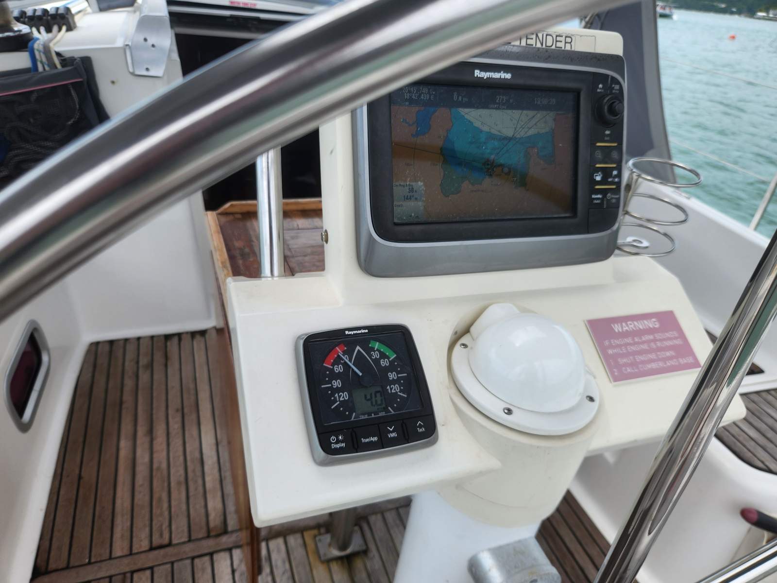 Beneteau Oceanis 37.1 Very innovative design.