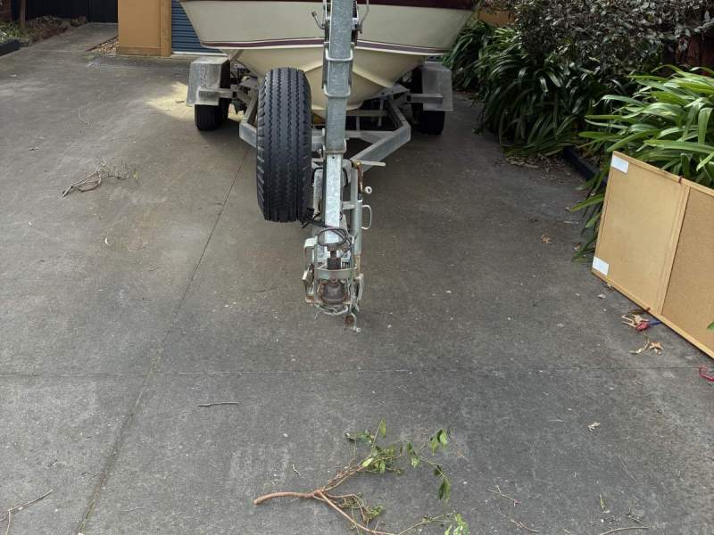 Haines Hunter 490 SLC