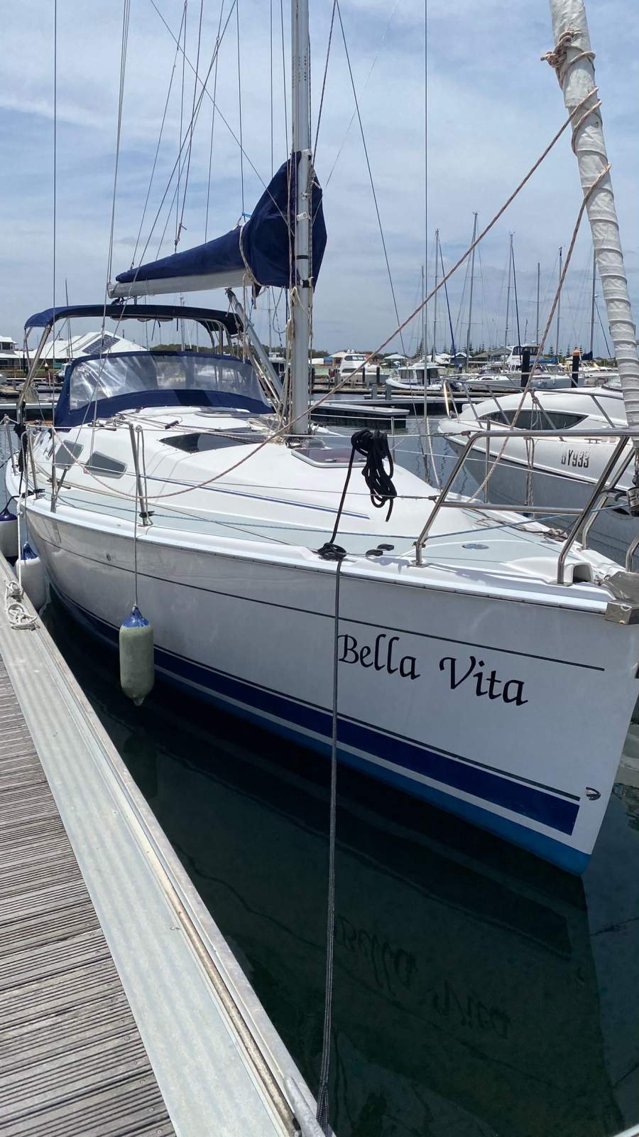Hunter 33