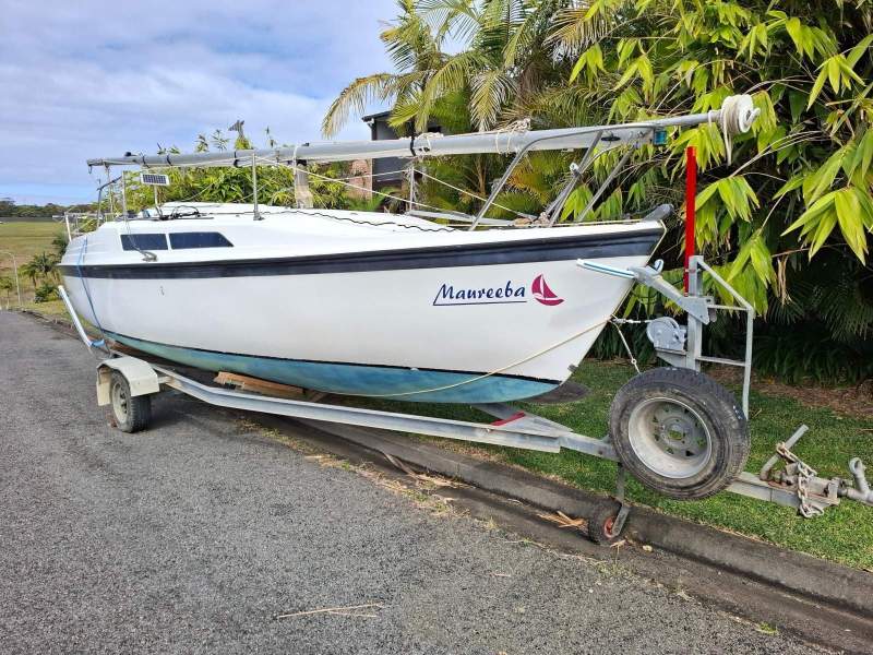 Macgregor 26 Lightweight water balast