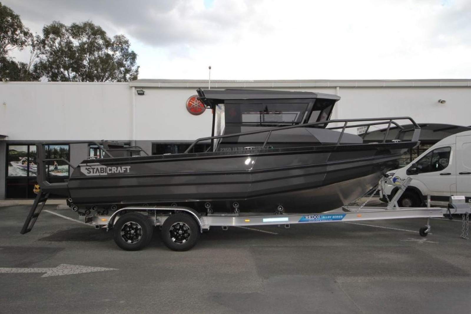 New Stabicraft 2350 Ultra Centrecab