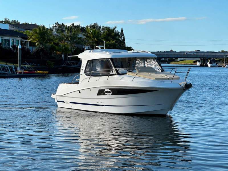 Beneteau Antares 8.80 OB