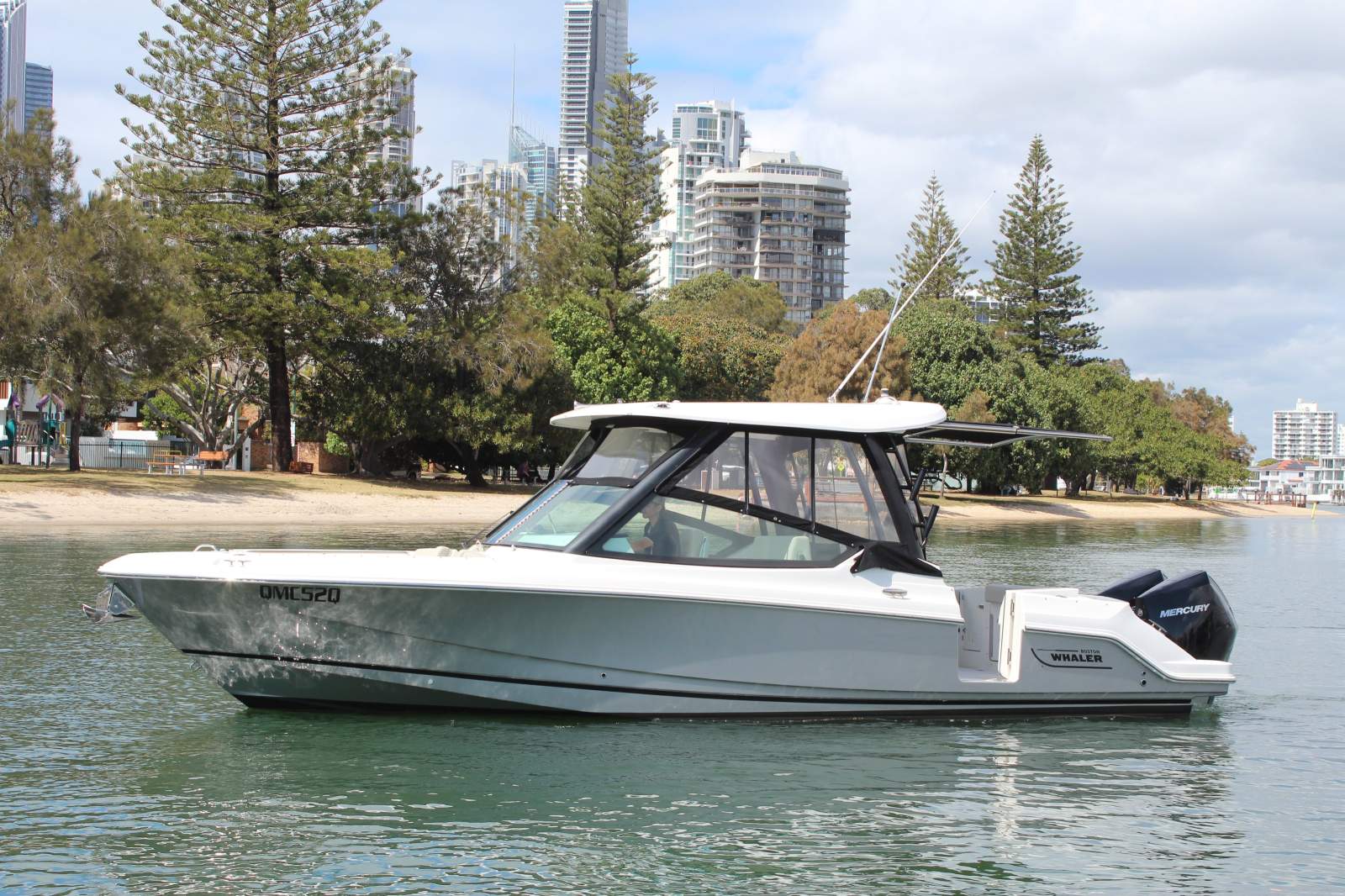 Boston Whaler 280 Vantage Dual Console Bowrider