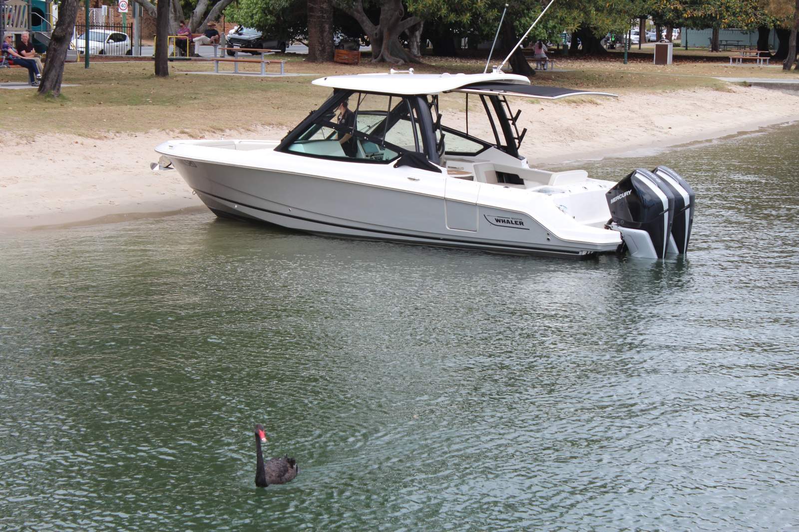 Boston Whaler 280 Vantage Dual Console Bowrider