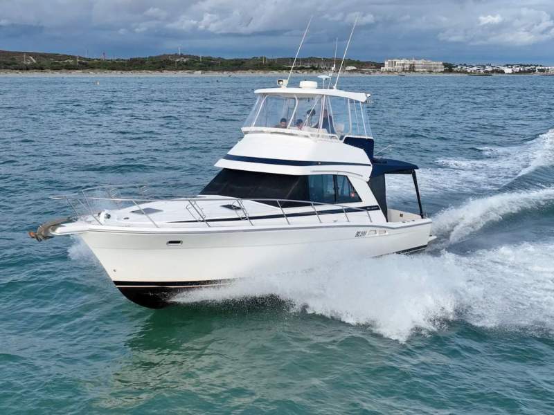 Riviera 36 Flybridge with Extended Cockpit Extended to 38 and fully serviced and ready to go