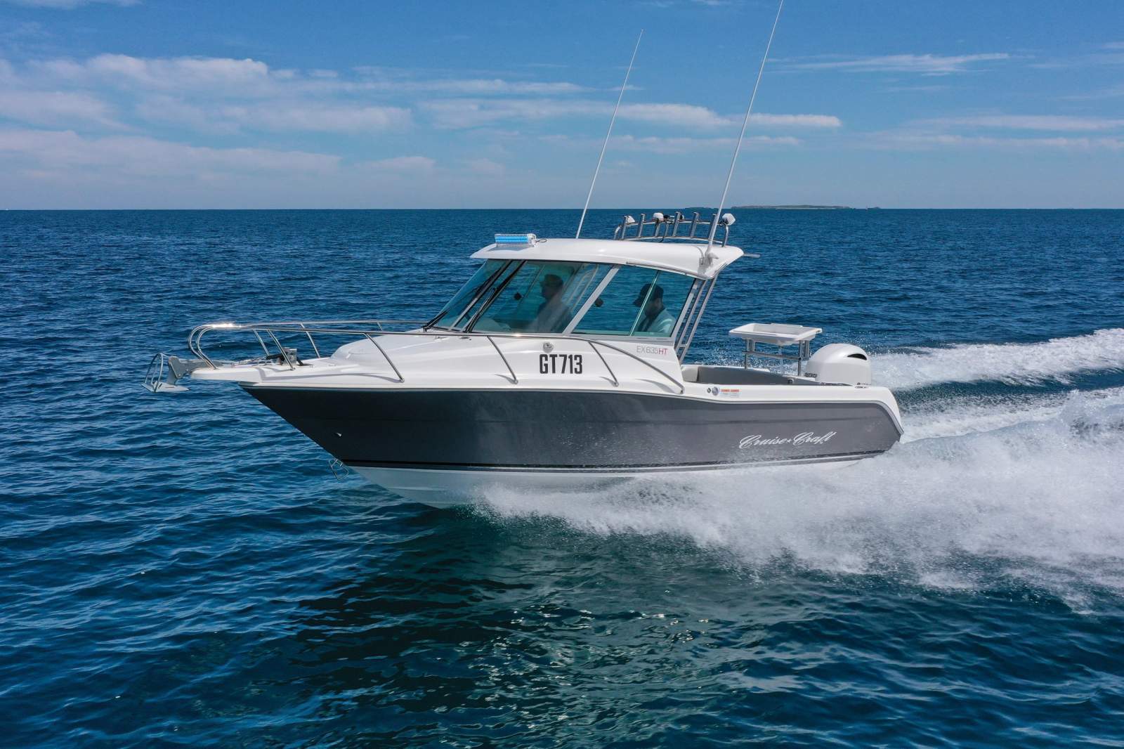 CruiseCraft Explorer 635 HT - Yamaha 200HP & Trailer