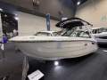 New Sea Ray 230 SDX OB:New 230 SDX, exceptional hull design