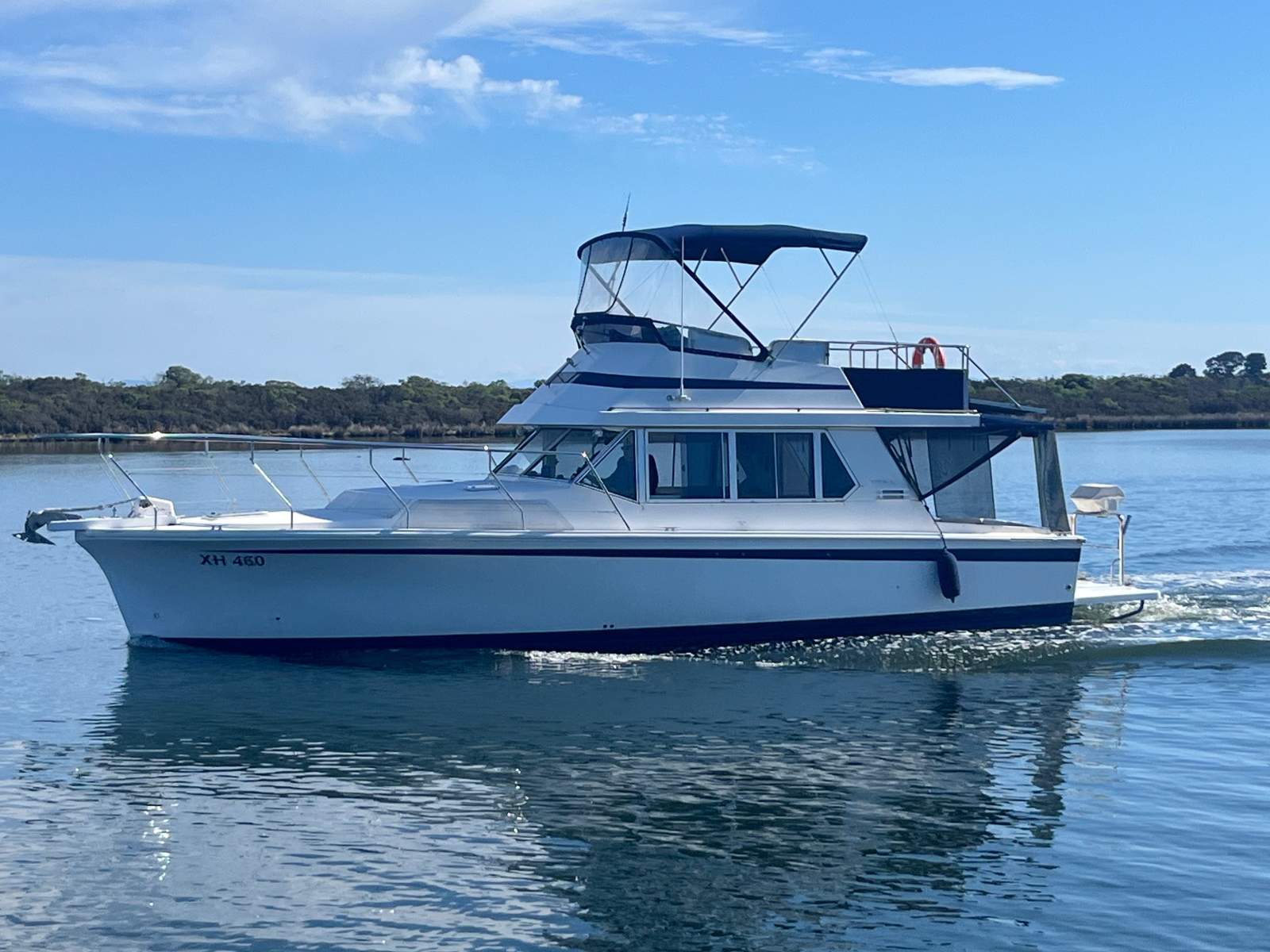 Fairway 36 Flybridge Cruiser
