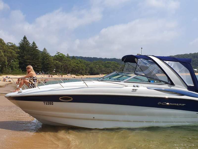 Crownline 280 CR Westerbeeke generator, air conditioning
