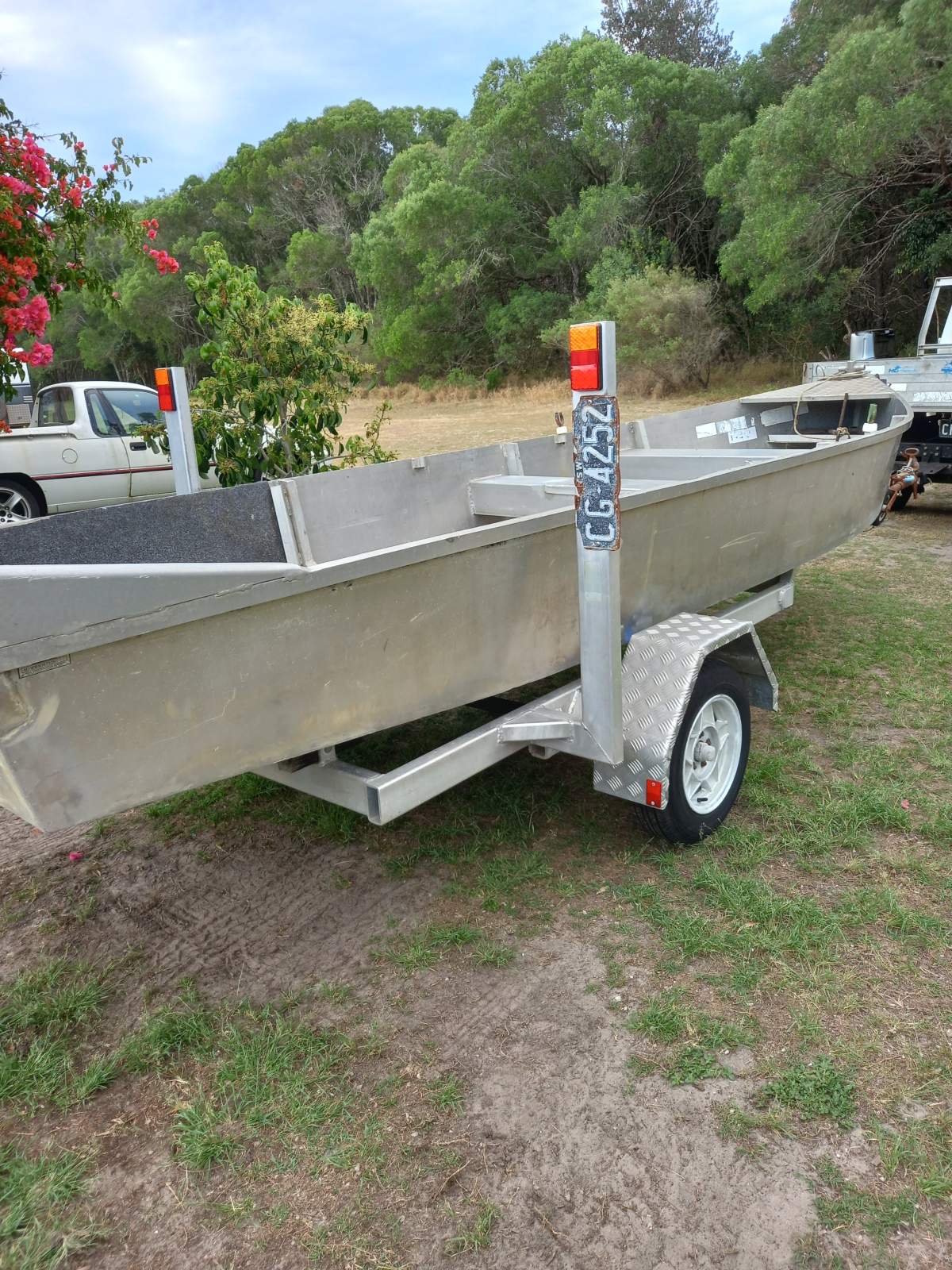 5.8 metre commercial fishing punt